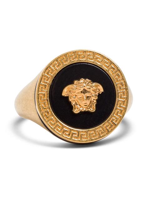 offerta anello squadrato nero medusa versace|Versace Anello Medusa '95 .